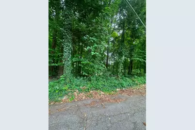 721 Aberdeen Drive, Stone Mountain, GA 30083 - Photo 4