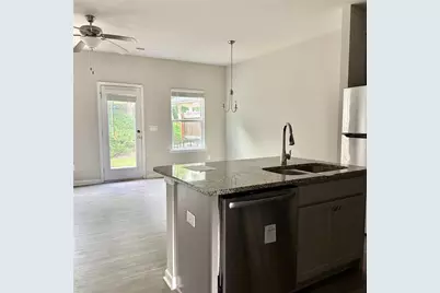 585 McWilliams Road SE #306, Atlanta, GA 30315 - Photo 6