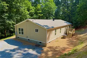 128 Somerset Pl, Dahlonega, GA 30533 - Photo 2