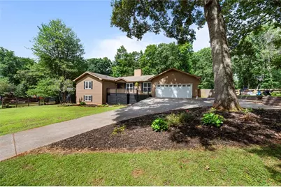 330 Chaffin Ridge Court, Roswell, GA 30075 - Photo 2