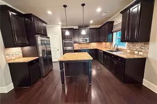 8785 Ellesmere Dr, Cumming, GA 30041 - Photo 16