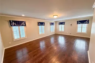8785 Ellesmere Dr, Cumming, GA 30041 - Photo 10