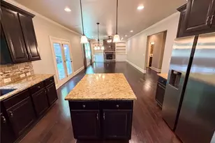 8785 Ellesmere Dr, Cumming, GA 30041 - Photo 2