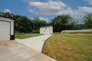 6157 Orville Dr, Flowery Branch, GA 30542 - Photo 2