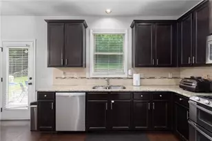 501 Garden View Ct, Lawrenceville, GA 30046 - Photo 18