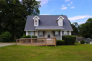 737 Carlton St SE, Gainesville, GA 30501 - Photo 1