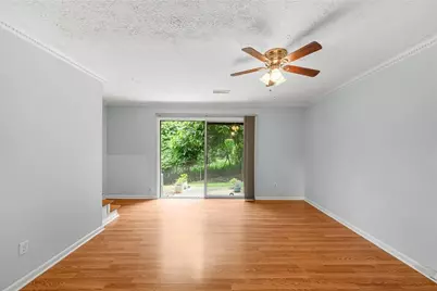 301 Stonecliff Court, Stone Mountain, GA 30083 - Photo 14