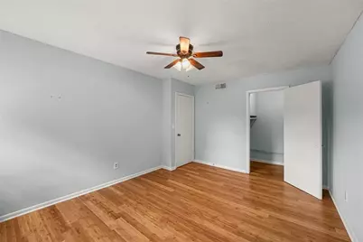 301 Stonecliff Court, Stone Mountain, GA 30083 - Photo 8