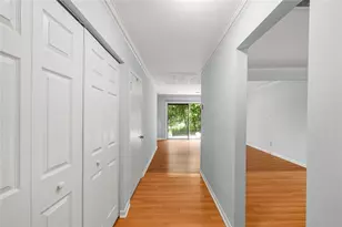 301 Stonecliff Ct, Stone Mountain, GA 30083 - Photo 12