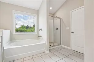 1208 Foxcroft Ln, Cumming, GA 30041 - Photo 18
