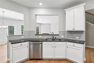 1208 Foxcroft Ln, Cumming, GA 30041 - Photo 10