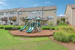1208 Foxcroft Ln, Cumming, GA 30041 - Photo 24