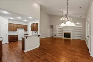 402 Freedom Ln, Peachtree City, GA 30269 - Photo 4