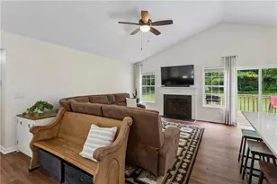 1623 Clifton Downs Ct NW, Kennesaw, GA 30144 - Photo 4