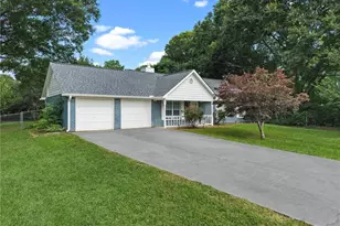 24 Green Acre Ln, Cartersville, GA 30121 - Photo 2