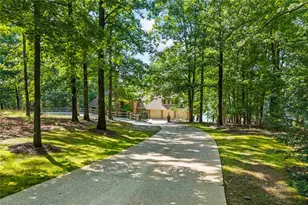6576 Yacht Club Rd, Flowery Branch, GA 30542 - Photo 4