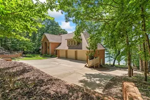 6576 Yacht Club Rd, Flowery Branch, GA 30542 - Photo 10