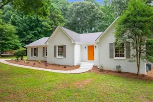 230 Wakefield Pl, Fayetteville, GA 30215 - Photo 2