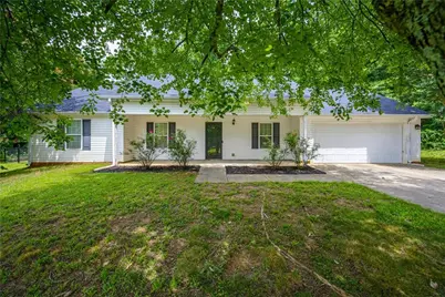 117 Light House Circle, Maysville, GA 30558 - Photo 2