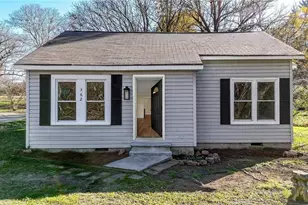 562 Highland Ave, Summerville, GA 30747 - Photo 1