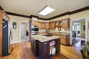 3603 Greystone Cir, Atlanta, GA 30341 - Photo 16