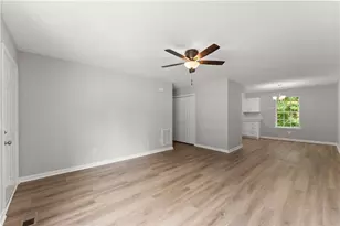 3030 Meadowridge Dr, Gainesville, GA 30507 - Photo 8