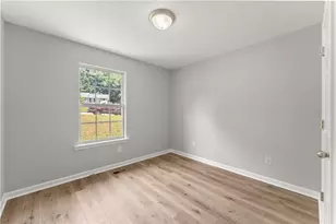 3030 Meadowridge Dr, Gainesville, GA 30507 - Photo 16