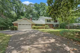 483 Summit Ridge Dr, Lawrenceville, GA 30046 - Photo 2