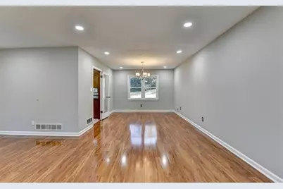1249 Renee Dr SW, Lilburn, GA 30047 - Photo 32