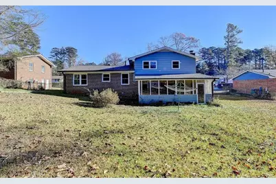 1249 Renee Dr SW, Lilburn, GA 30047 - Photo 2
