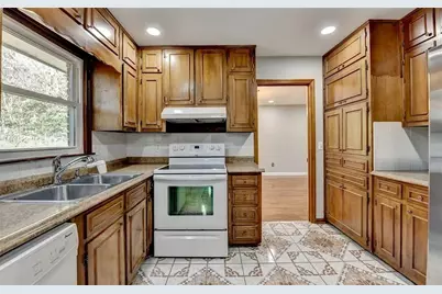 1249 Renee Dr SW, Lilburn, GA 30047 - Photo 16