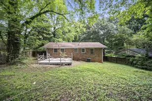 2379 Lakewood Dr NW, Kennesaw, GA 30152 - Photo 18