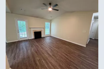 211 Ravenwood Court, Bethlehem, GA 30620 - Photo 2