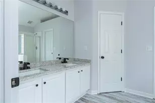 7513 Cole Ln, Atlanta, GA 30349 - Photo 16