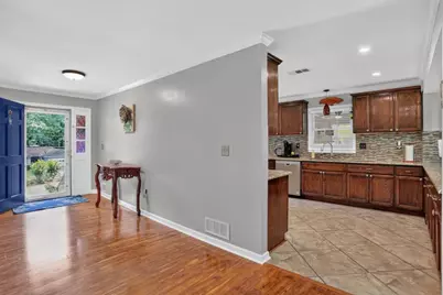 716 Bruce Way SW, Lilburn, GA 30047 - Photo 2