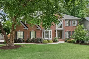 10565 Cauley Creek Dr, Johns Creek, GA 30097 - Photo 2