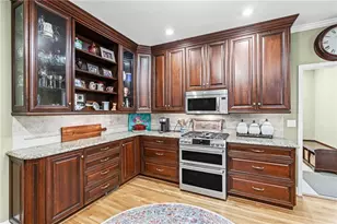 10565 Cauley Creek Dr, Johns Creek, GA 30097 - Photo 18