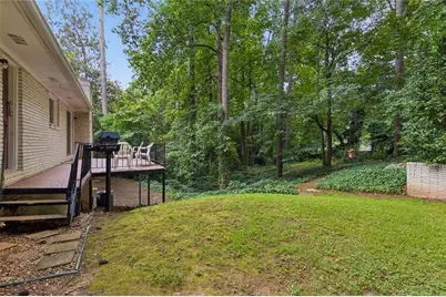 165 W Spalding Drive, Atlanta, GA 30328 - Photo 28