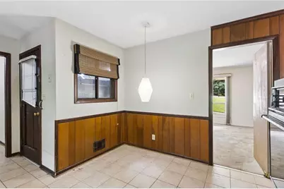 165 W Spalding Drive, Atlanta, GA 30328 - Photo 22