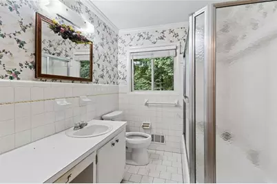 165 W Spalding Drive, Atlanta, GA 30328 - Photo 18