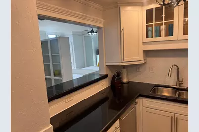 3060 Pharr Court North NW #613, Atlanta, GA 30305 - Photo 14
