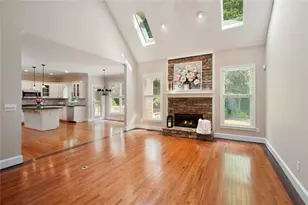 13875 Belleterre Dr, Alpharetta, GA 30004 - Photo 14