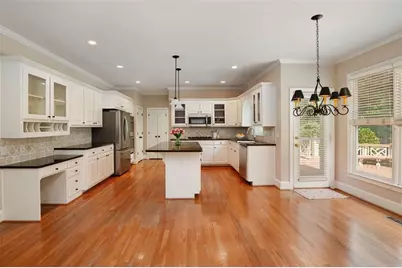 13875 Belleterre Drive, Alpharetta, GA 30004 - Photo 18