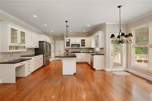 13875 Belleterre Dr, Alpharetta, GA 30004 - Photo 22
