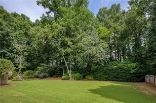 13875 Belleterre Dr, Alpharetta, GA 30004 - Photo 86