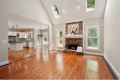13875 Belleterre Drive, Alpharetta, GA 30004 - Photo 12
