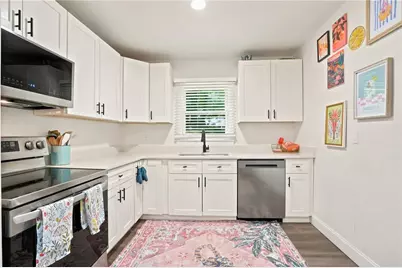 581 Meadowbrook Drive SE, Marietta, GA 30067 - Photo 8