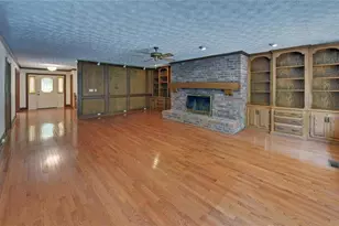 4521 Shoreline Dr, Gainesville, GA 30506 - Photo 12