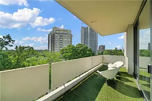 2575 Peachtree Rd NE, Atlanta, GA 30305 - Photo 10