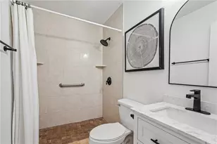 1050 Parkwest Ct, Stone Mountain, GA 30088 - Photo 22